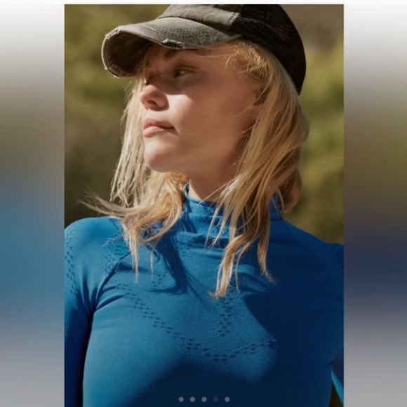 Free People Movement Good Karma High-Neck Layer Size M/L - Picture 2 of 8